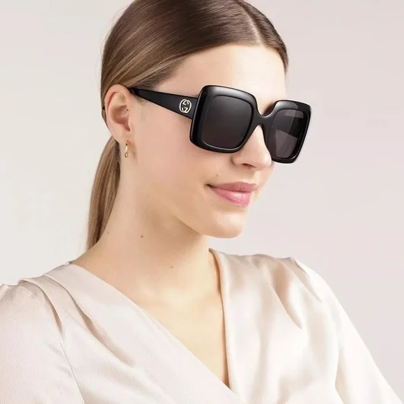 ?Authentic - New GUCCI Grey Rectangular Ladies  display picture 1